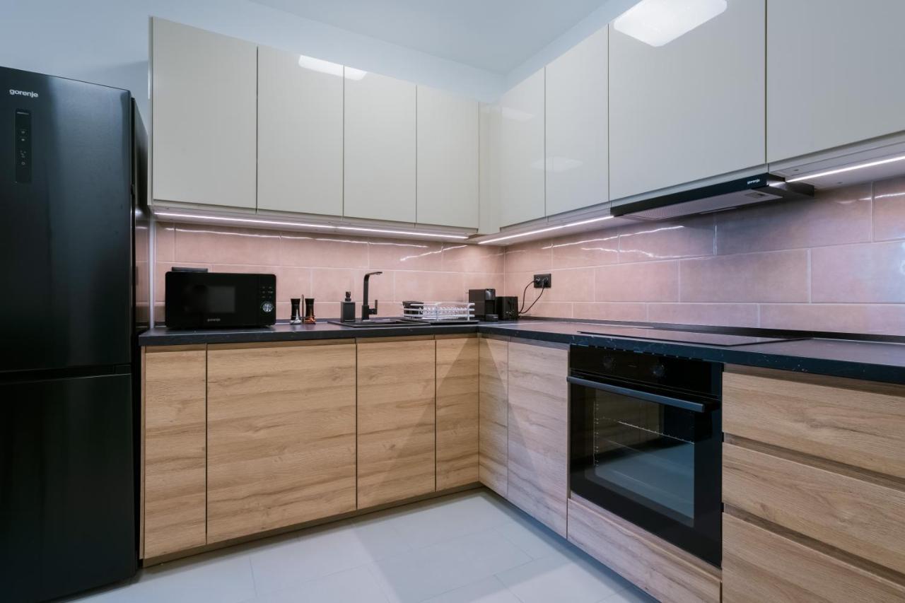 Fox Premium Apartment & Free Private Parking Budapest Extérieur photo