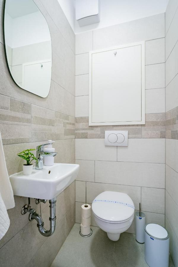 Fox Premium Apartment & Free Private Parking Budapest Extérieur photo