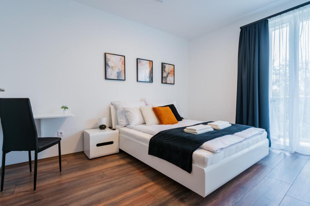 Fox Premium Apartment & Free Private Parking Budapest Extérieur photo