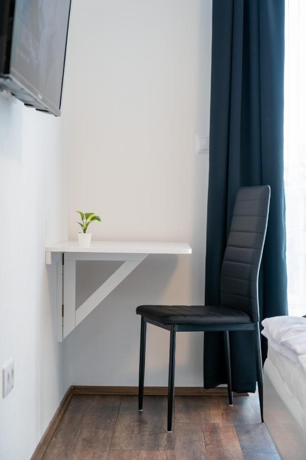 Fox Premium Apartment & Free Private Parking Budapest Extérieur photo